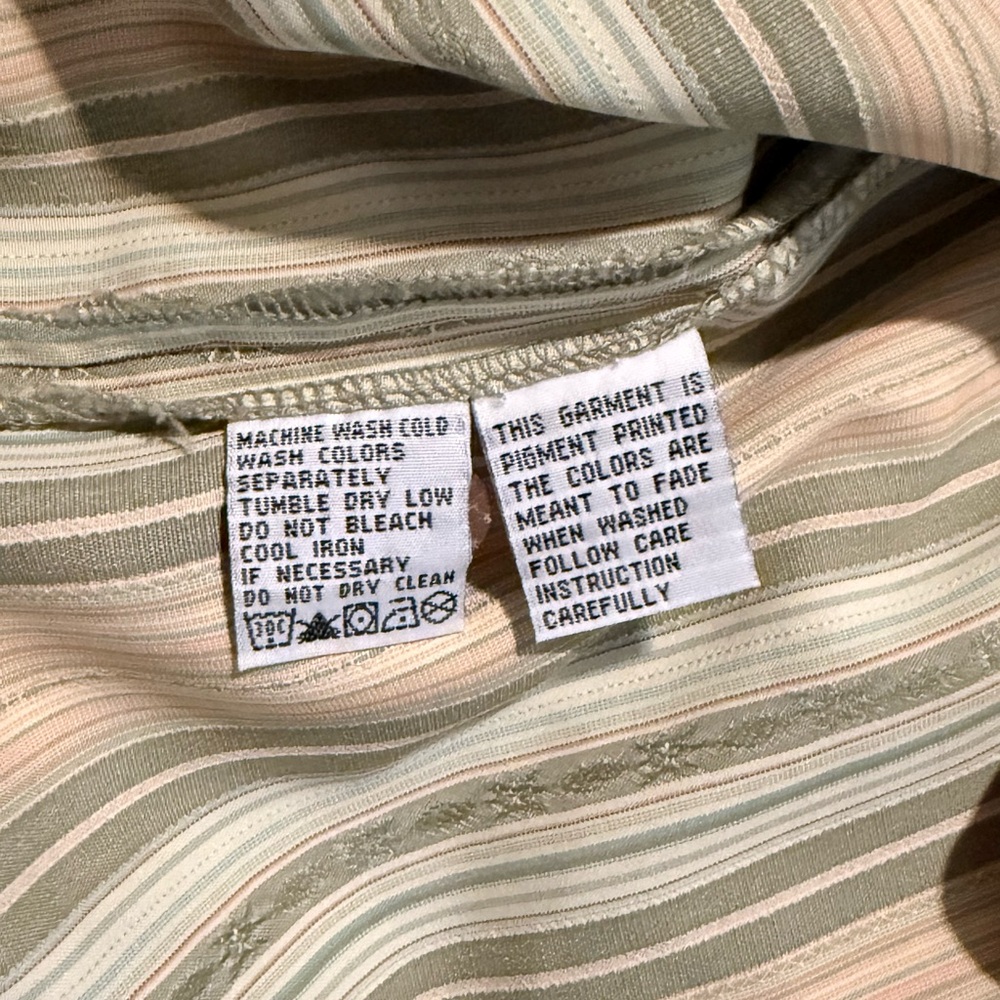 Tommy Bahama Men’s 100% Silk Shirt Short Sleeve LARGE - Picture 5 of 5